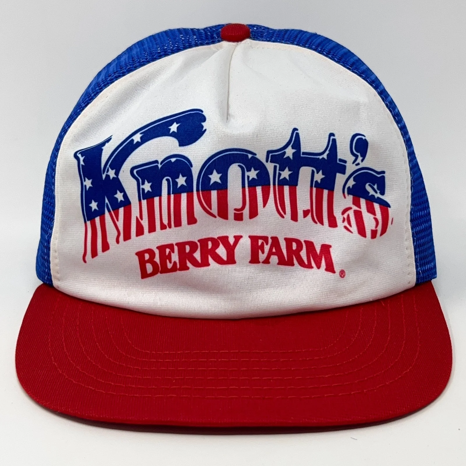 Vintage & Streetwear Accessories: Hats, Bags, Jewelry & More